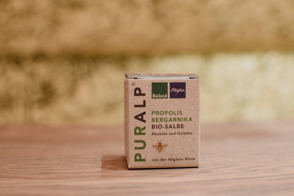 Propolis & Bergarnika Bio-Salbe 1
