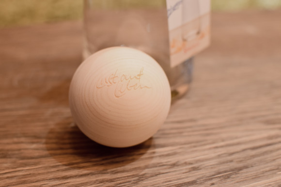 HUBERTUS Zirbenkaraffe mit Kugel 1